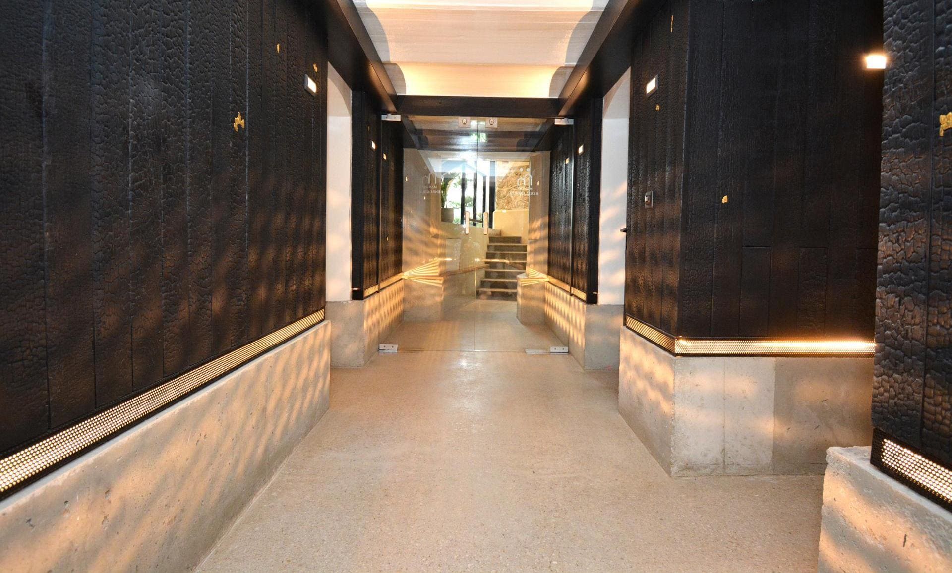 3954f.jpg