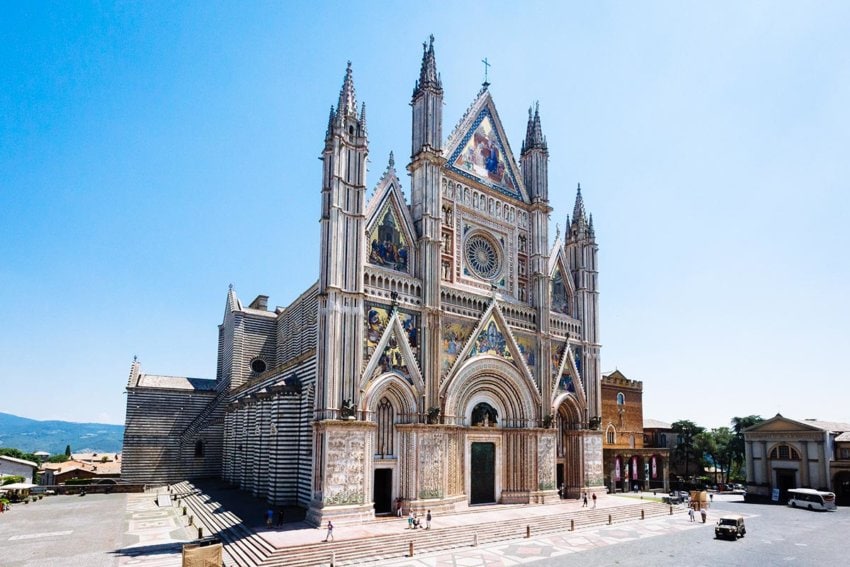 Escapade en Italie : de Florence à Rome, en passant par Pérouse dome dorvieto italie © mark zhu istock 850x567 1