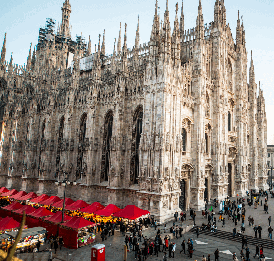 Découvrir les marchés de Noël de Milan la cathédrale du duomo de milan en italie