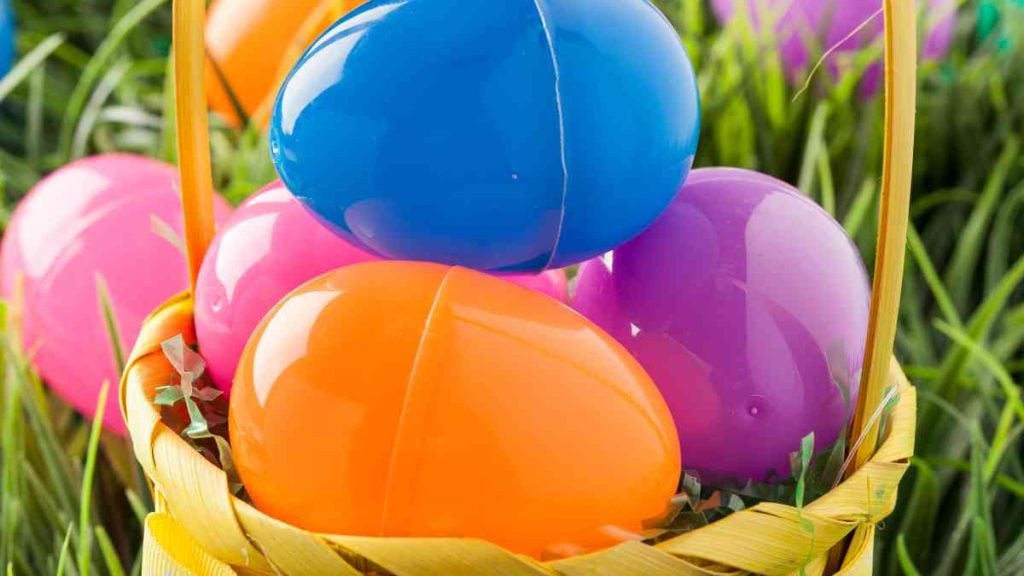 Pâques éco-responsable : Comment célébrer tout en luttant contre le gaspillage ? oeufs en plastique