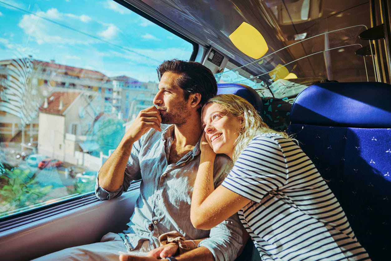 6 bonnes raisons de voyager en Europe en train istock 1724526979
