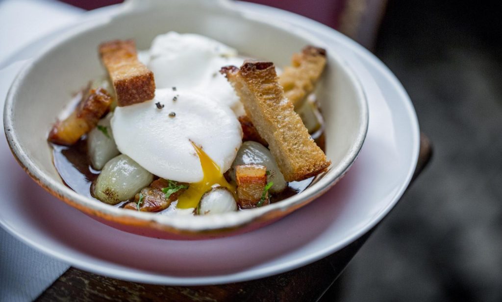 Les meilleurs restaurants pour les JO 2024 à Paris l'un des plats du restaurant teritoria aux lyonnais à paris