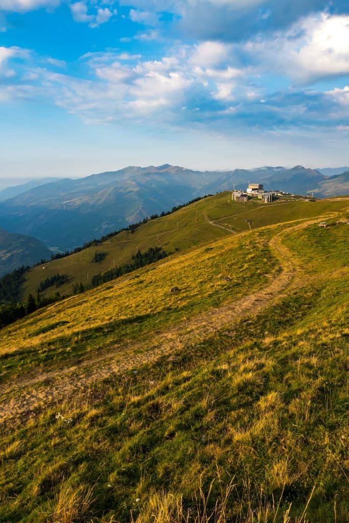 occitanie 
tourisme responsable 
voyage durable 
mers et montagnes 