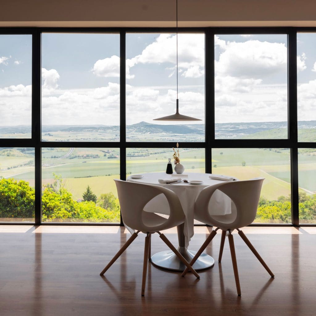 table restaurant