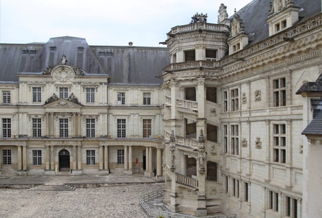 Blois : à la découverte du Centre-Val de Loire istock 458935079
