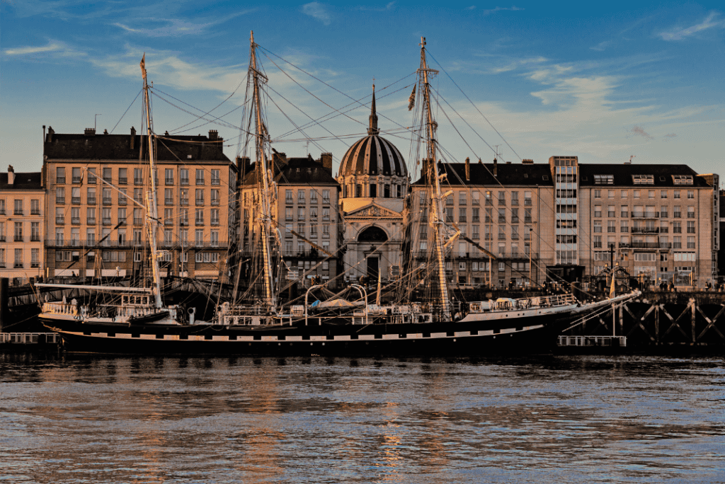 Nantes : voyage au cœur d'une ville entre histoire et modernité nantes