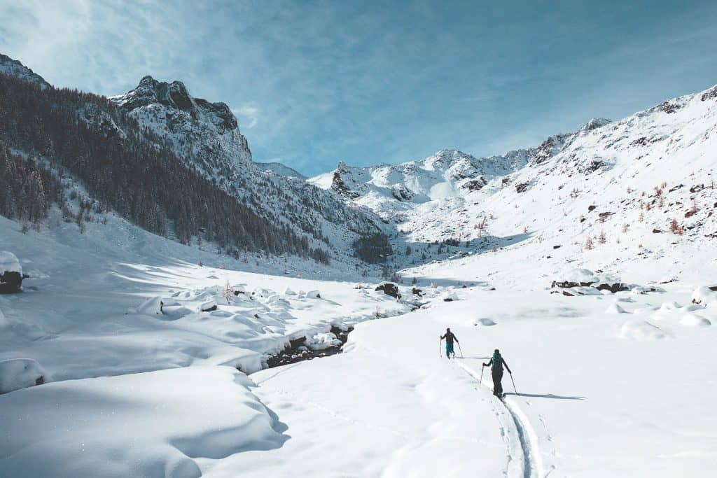 scialpinismo nelle alpi di cuneo ph. federico ravassard archivi global mountain e atl del cuneese.jpg compressed