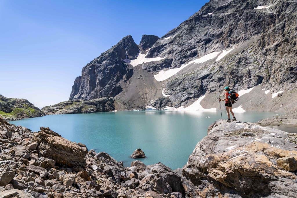 Hautes-Alpes : nature, randonnées et paysages préservés office de tourisme pays des ecrins lac de l eychauda 23 cthibaut blais