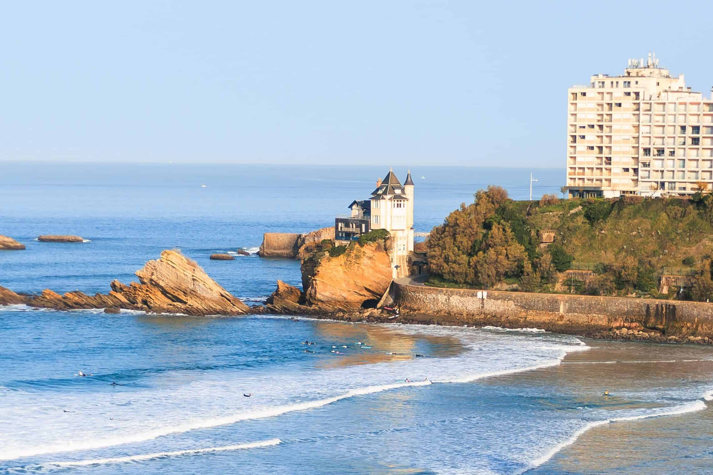 Biarritz : entre océan, légendes et élégance basque la villa belza sur la côte des basques, biarritz