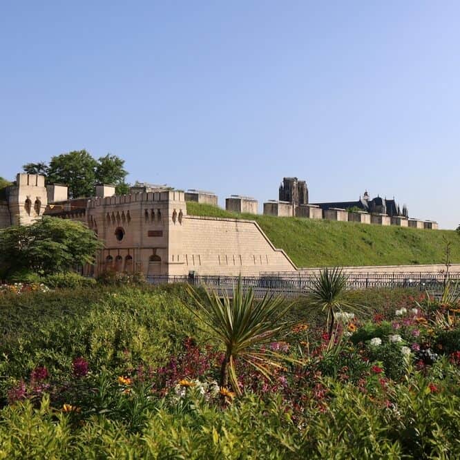 shutterstock 2492521299 cebascol toul france 07 14 2024 murs de la vieille ville fortifications ville de toul departement de meurthe et moselle france edited