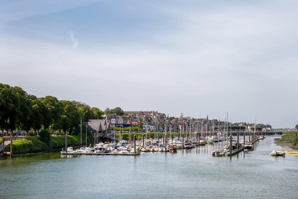 port de plaisance st valery sur somme shutterstock 2556679545 veronique stone