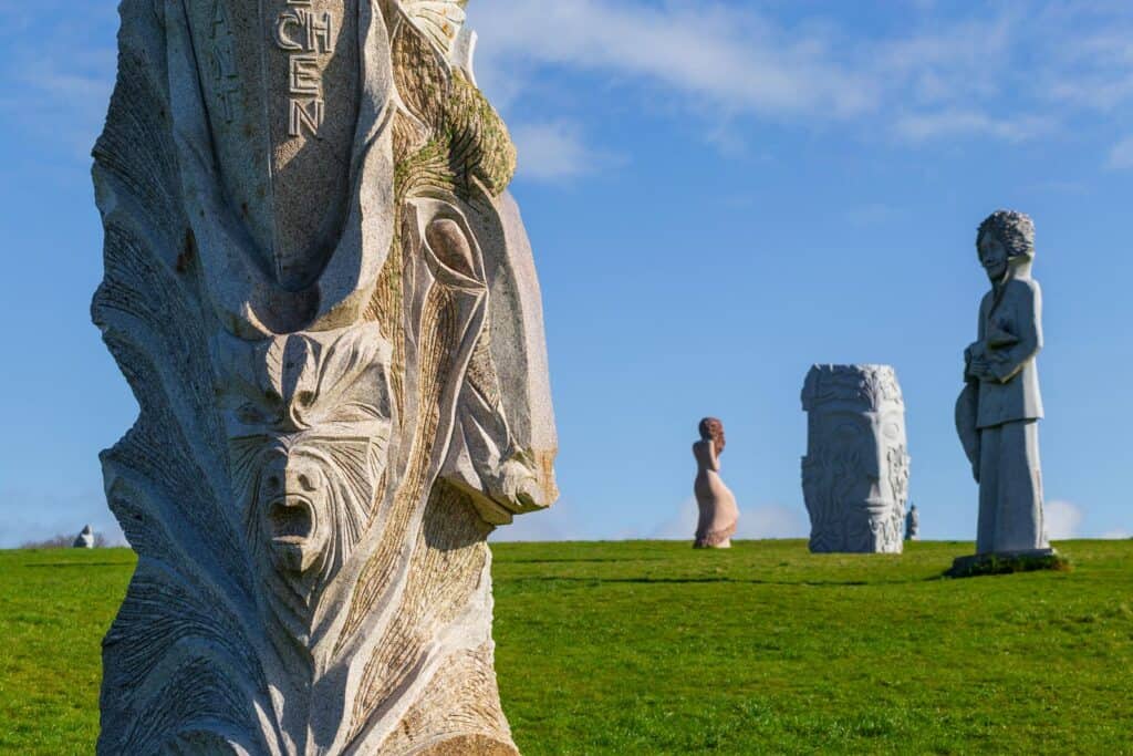 vallee des saints carnoet bretagne france willy mobilo