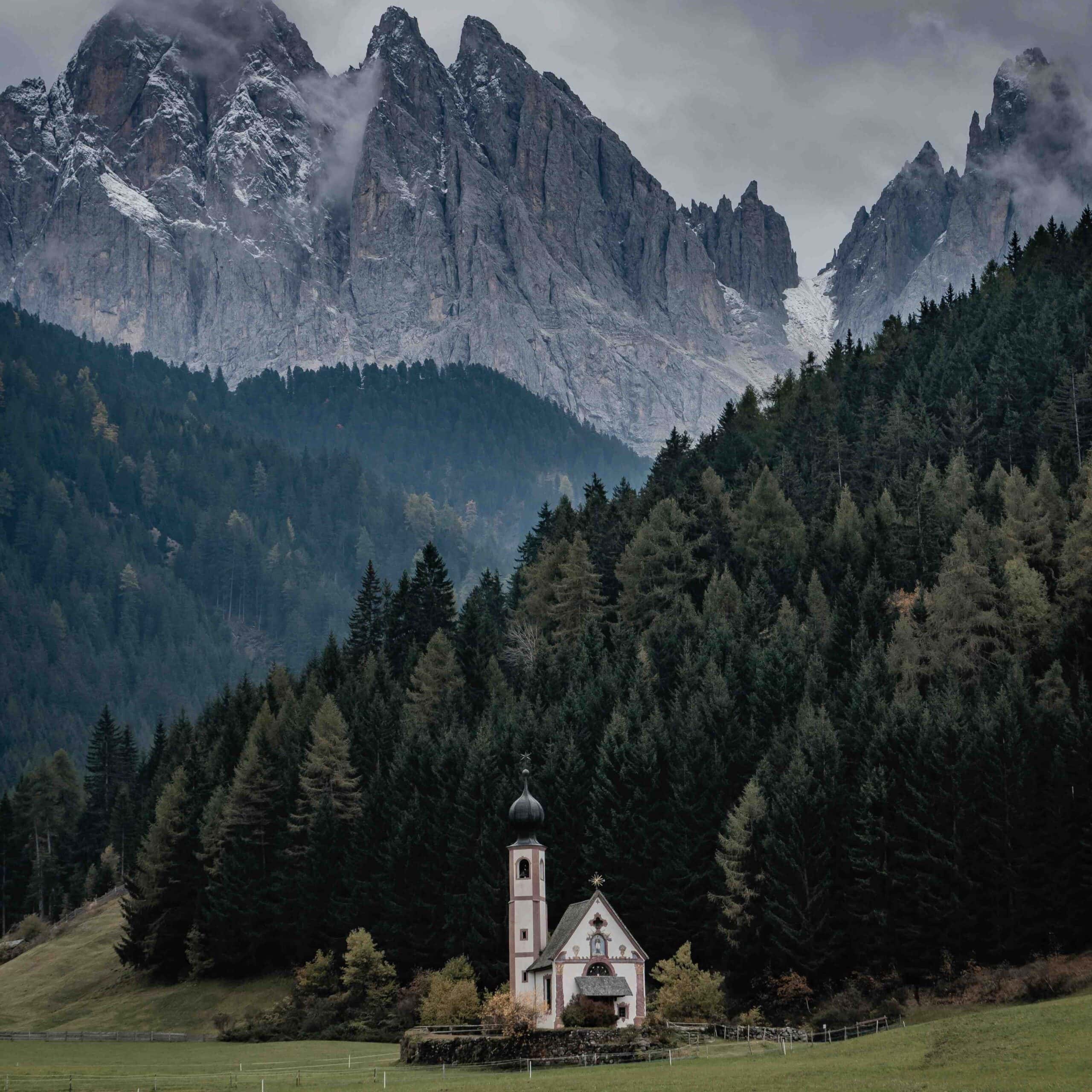 De l’autre côté, dans les Dolomites willian justen de vasconcellos u1phtcazsca unsplash edited scaled