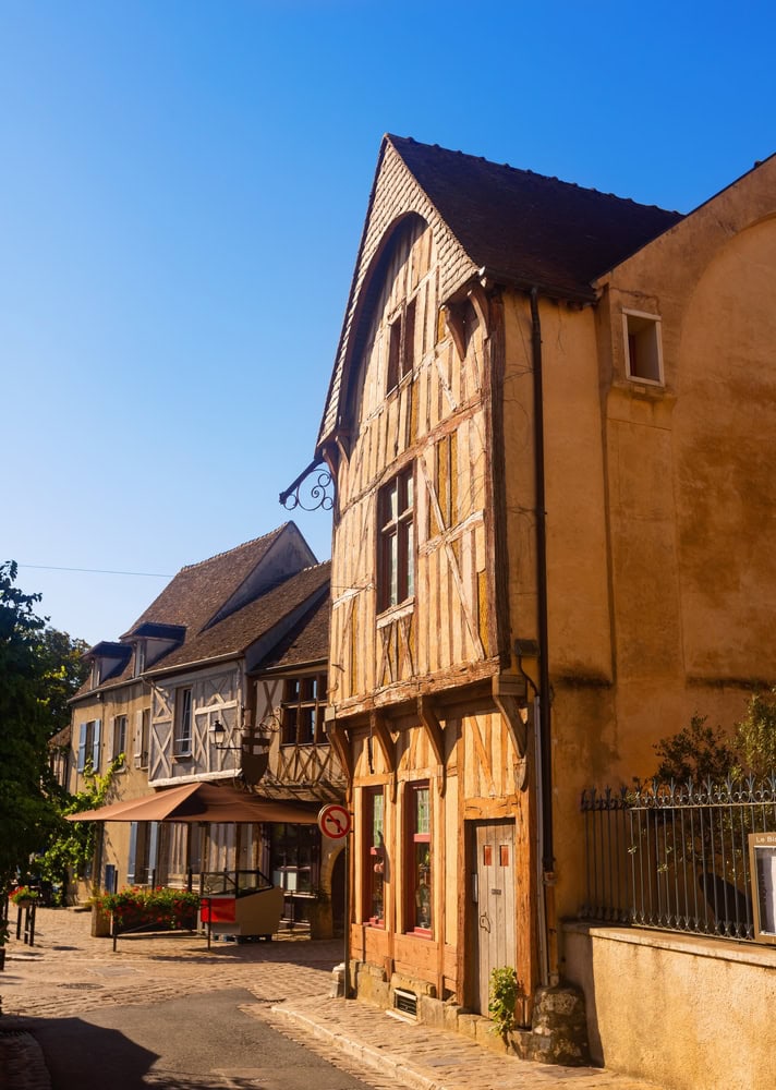 vieille ville de Provins shutterstock 2284815697 BearFotos