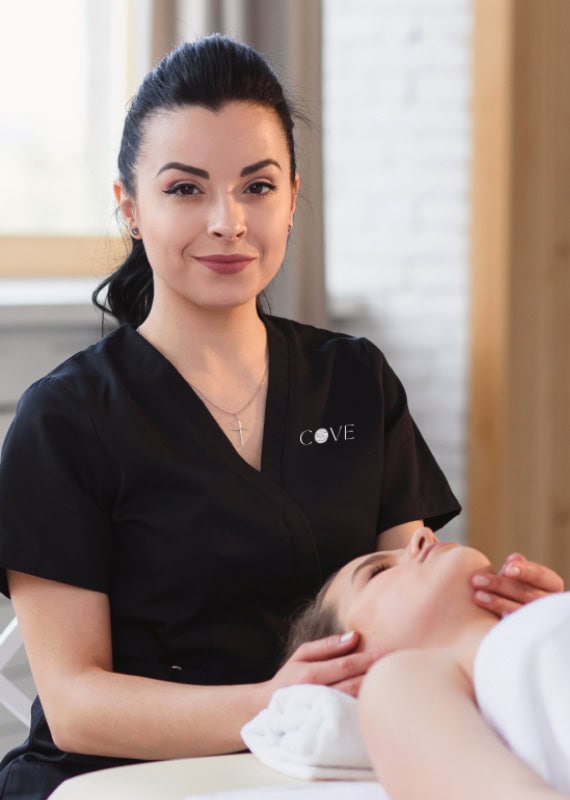 Masseuse