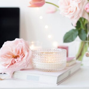 How to use daily journal prompts to be more creative and productive