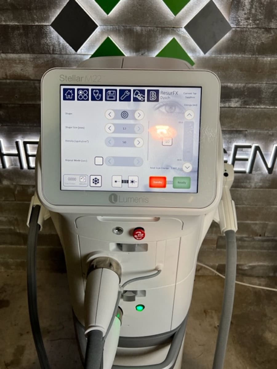 2022 Lumenis Stellar M22 - Display