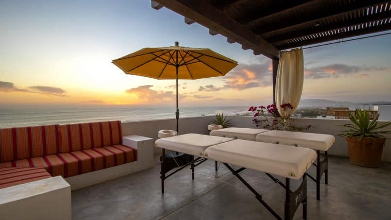 luxury-vacation-rentals-cerritos-beach