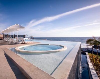 Oceanfront condo in Cerritos