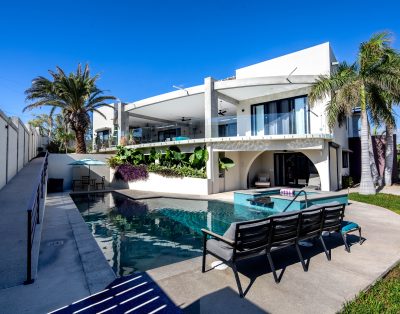 4BD Beachside Oasis Pescadero with pool & hot-tub