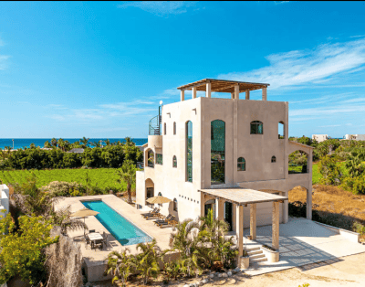Modern 5 bedroom with salt water lap pool