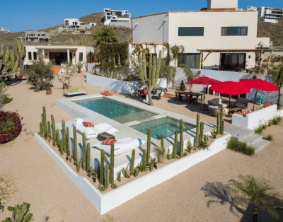 Steps From Beach: 7BR in El Gavilan