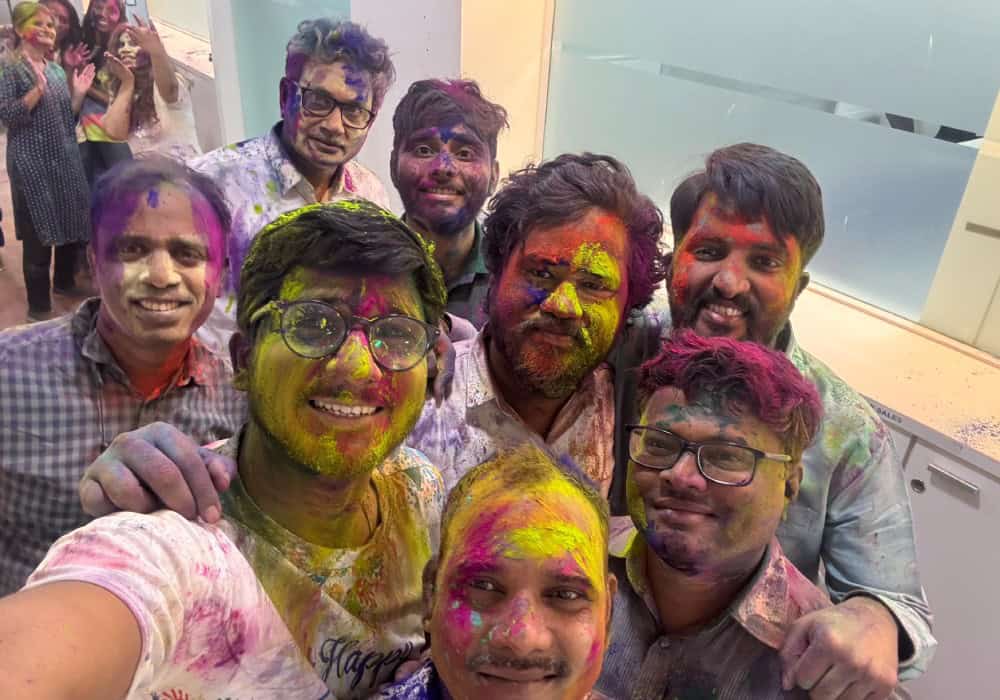 Holi (1)
