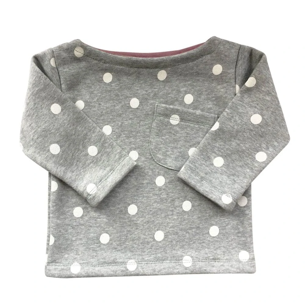 Pullover mit Punkten