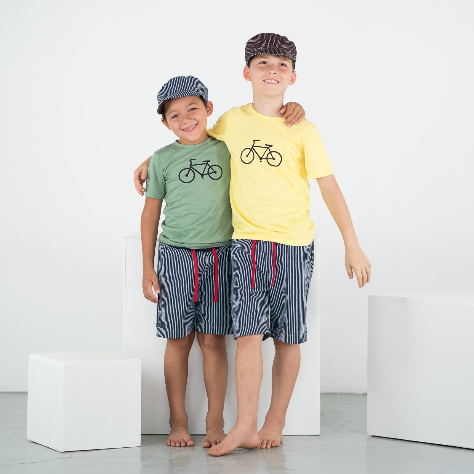 Shorts Dunkelblau gestreift – Bild 2