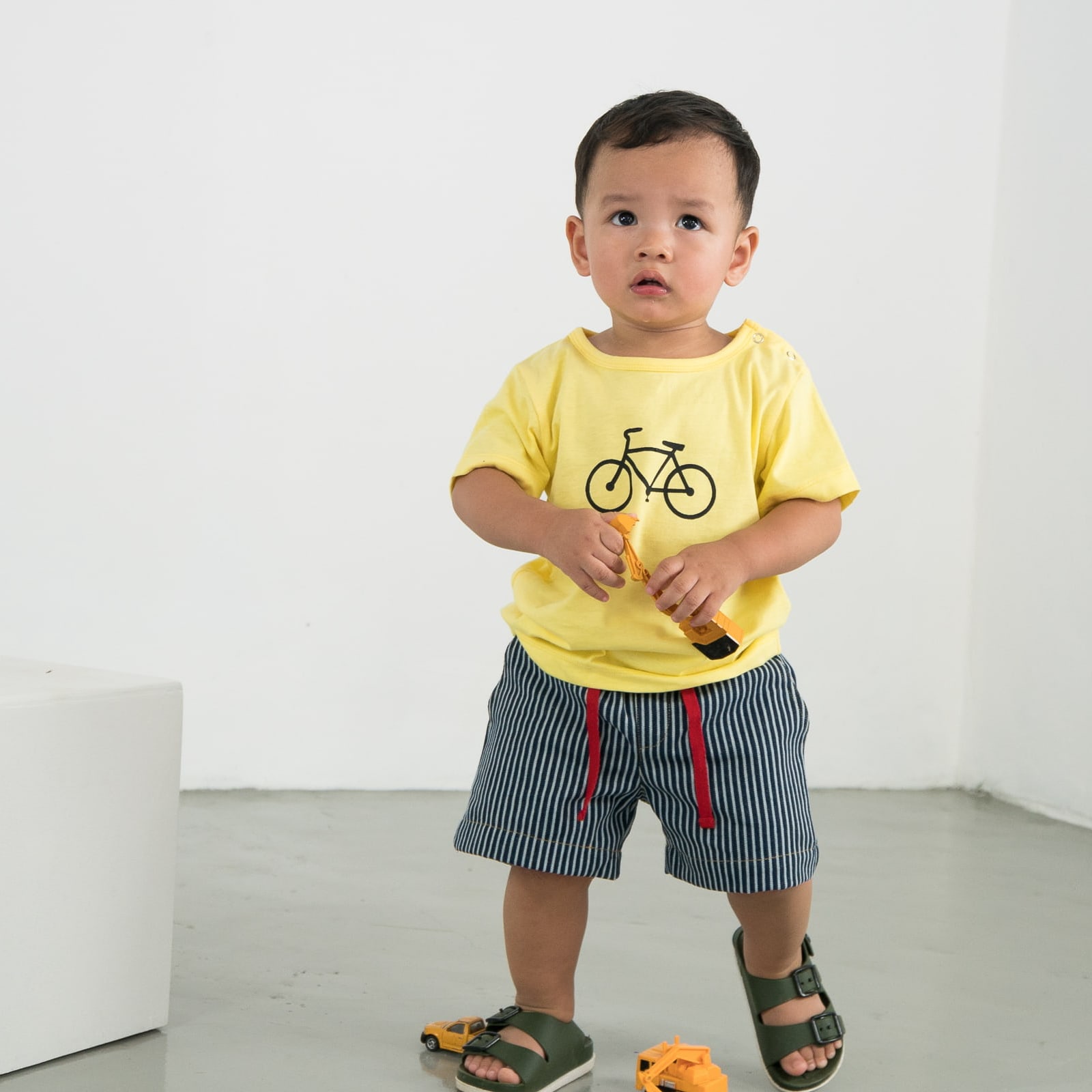 Shorts Dunkelblau gestreift – Bild 4