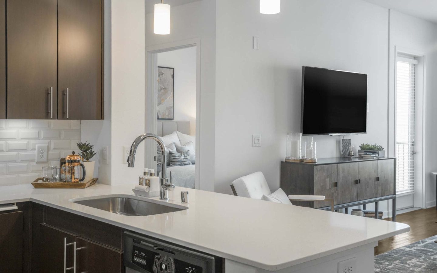 Kitchen with quartz countertops at Windsor Mission Valley, 5080 Camino Del Arroyo San Diego, CA 92108