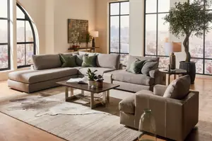 Bassett
Living room scene