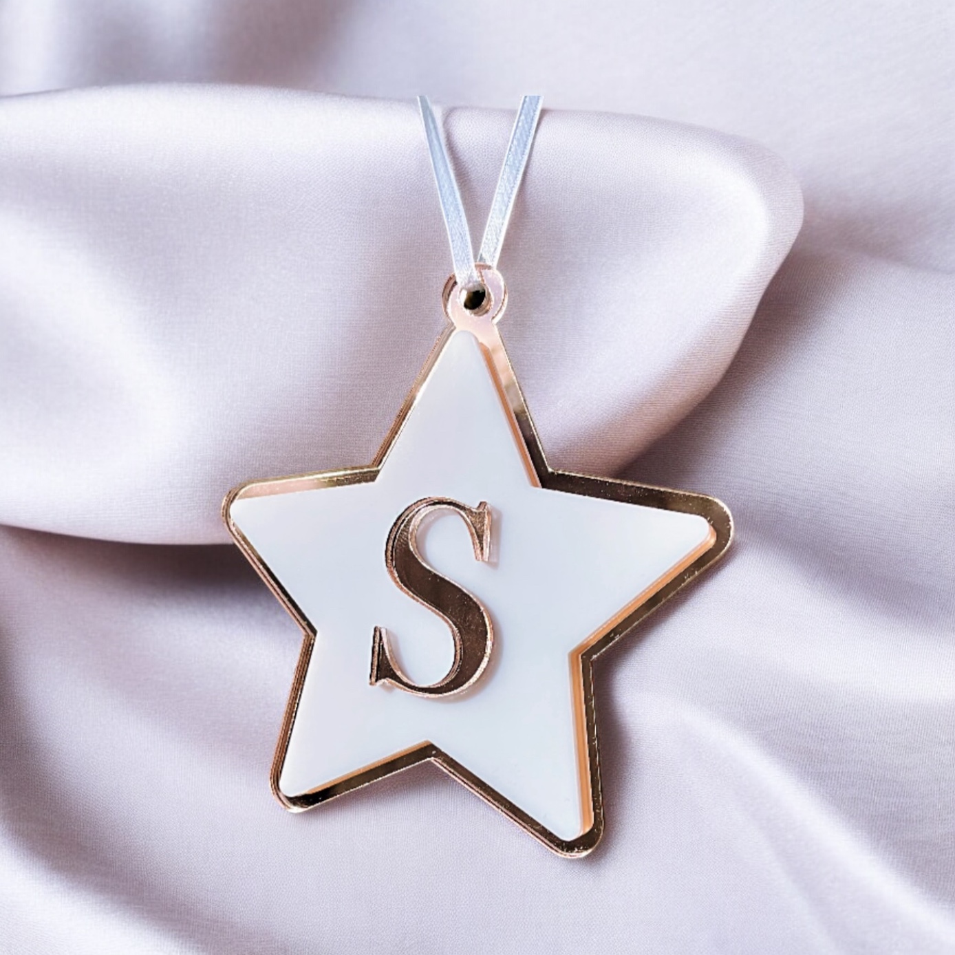 Hänge Stjärna - Bokstav