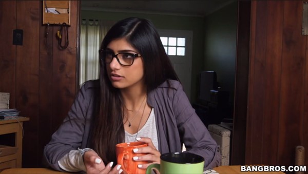Mia Khalifa Takes The Biggest Dick – 1080p