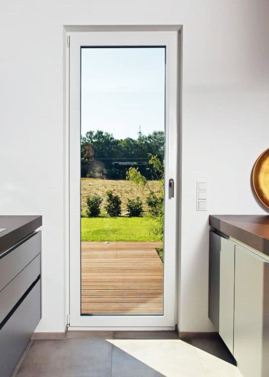 VETRI CON SCHIUSURA A BAIONETTA PER PORTE INTERNHE IN PVC E ALLUMINIO.