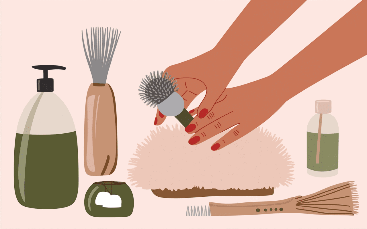 Toilettage chaton poil mi long avec brosse