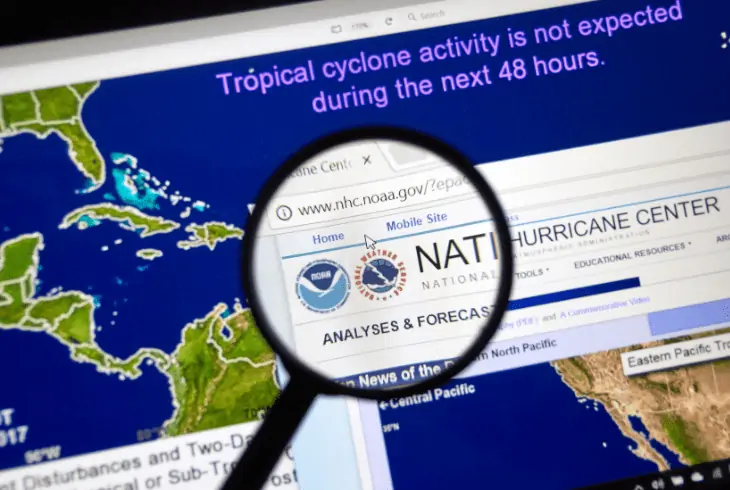 National Hurricane Center monitor usa