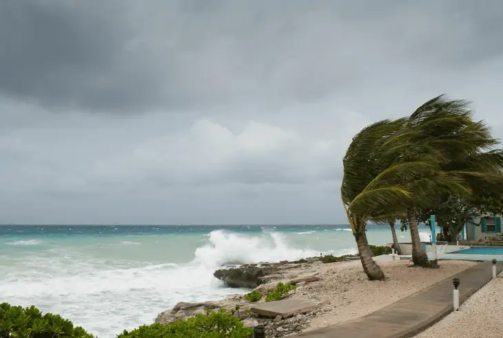 hurricane how fast can be