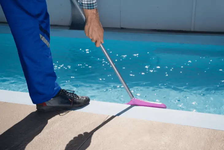 cleaning pool tip