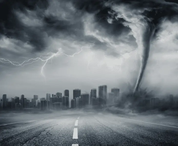 tornado in the city