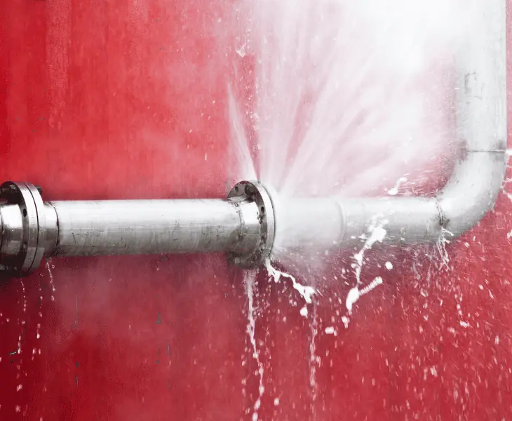 correct pipe leaks