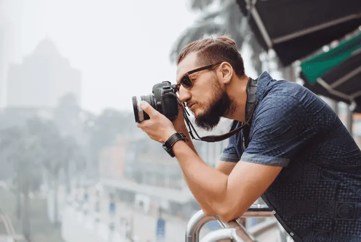 exposing dslr to rain is risky