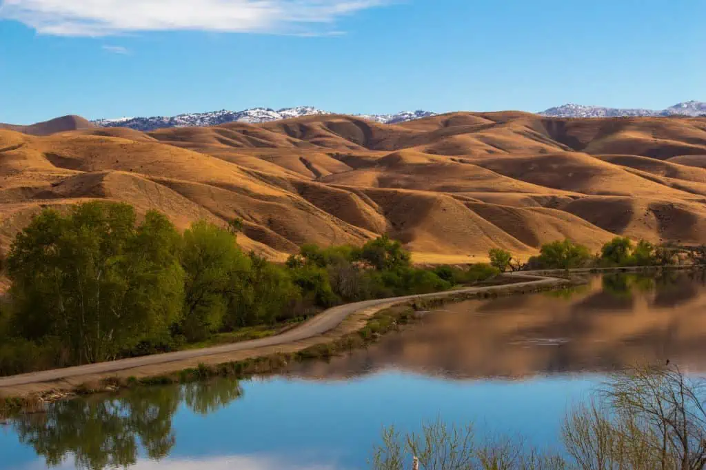 geographical factors of bakersfield