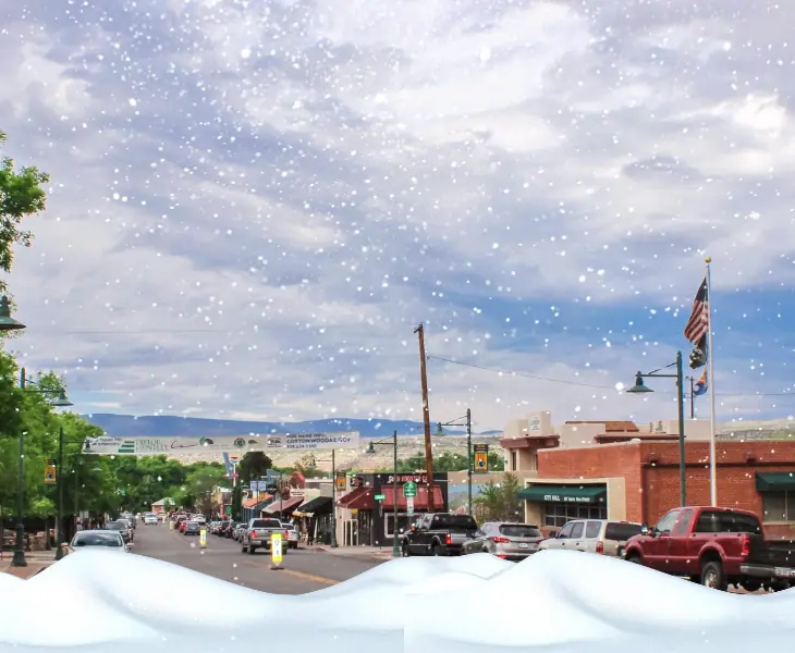 amount of snow in cottonwood