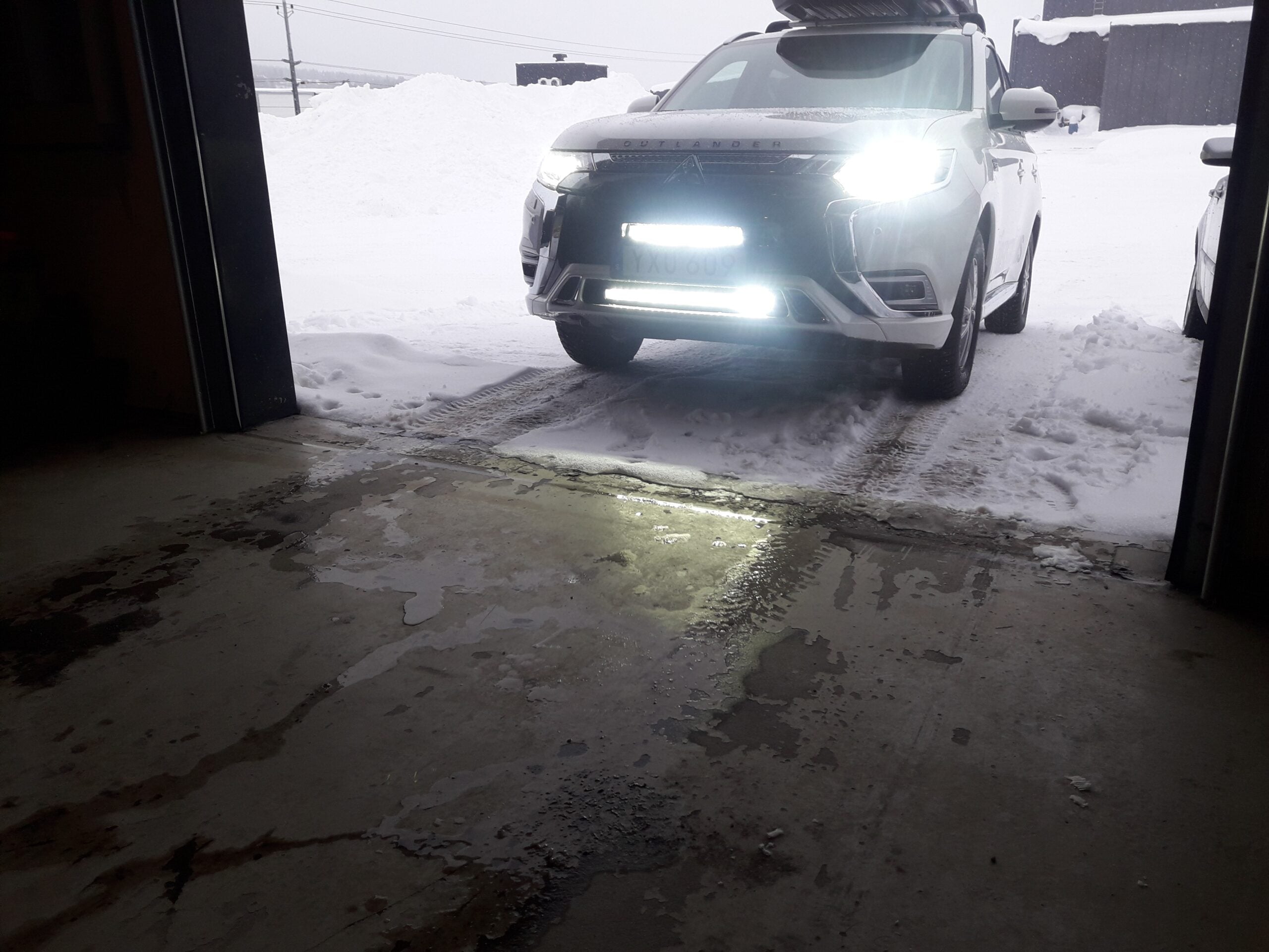 Mitsubishi Outlander med Luxtar X18 och Luxtar X24