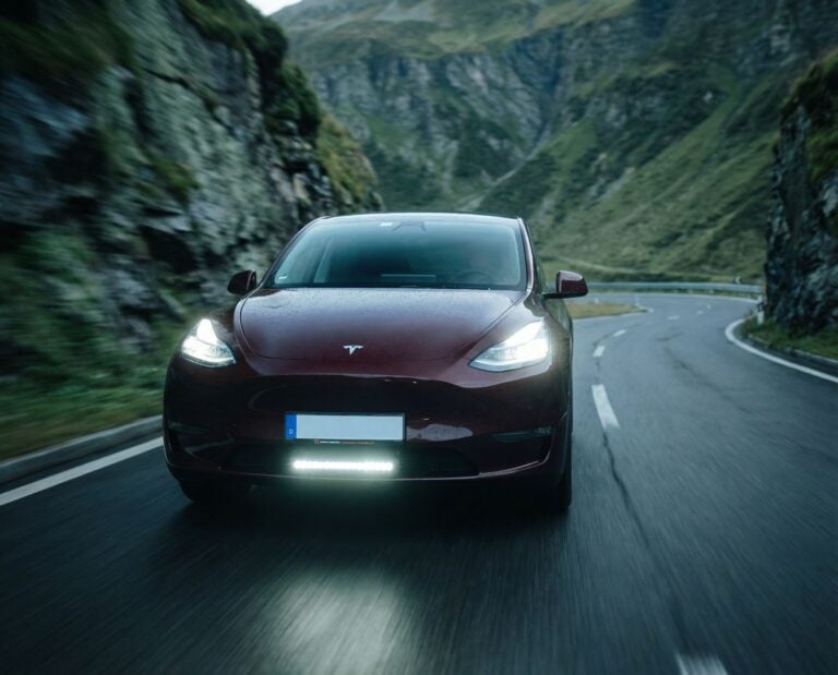 Ledrampspaket för Tesla Model Y