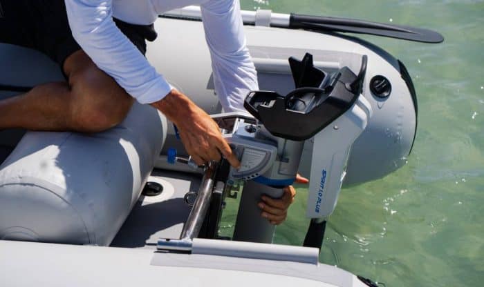 ELECTRIC OUTBOARD SPIRIT 1.0 PLUS SHORTSHAFT 1KW 3HP gallery image