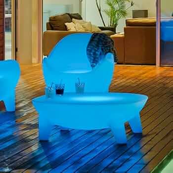 Solar-powered outdoor lounge chair with modern design.