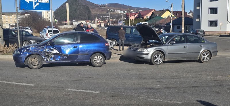 FOTO. Accident în Piatra Neamț, cartierul Gara Veche