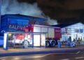Brand breekt uit bij papegaaiendierentuin: tientallen vogels verbrand